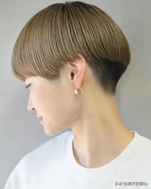女人过了40岁,后脖铲短短发,利落清爽美美哒_女性_发型_生活