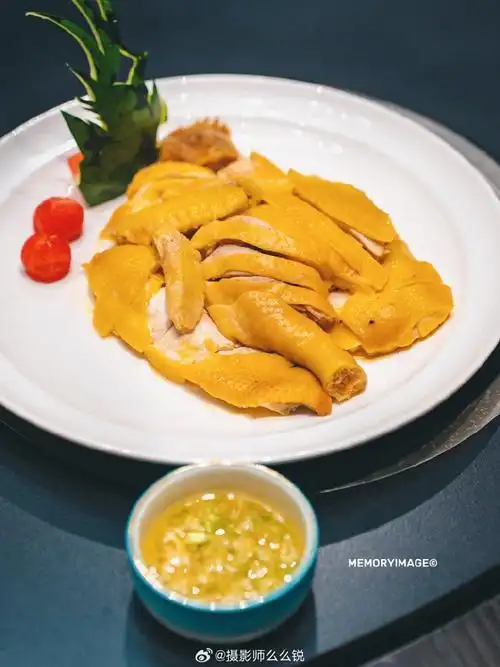 谁能想到,在涠洲岛居然吃到了年度数一数二的粤菜大餐,就在涠洲岛悦海