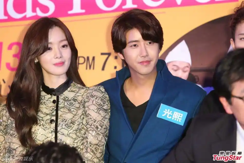 组图:韩团secret帝国之子轮番唱 闪光夫妇恩爱_高清图集_新浪网