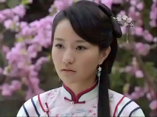 有颜值有身材又有金主却死活捧不红这20位女星成名太玄学