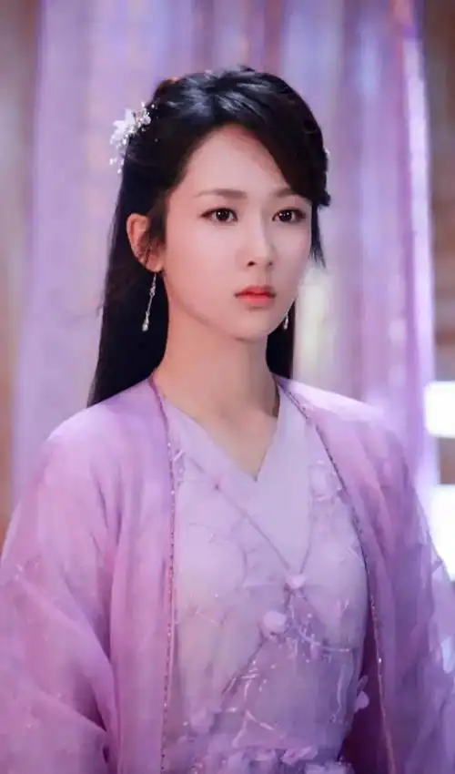 几许相思待酒浇,杨紫的照片可爱古装(杨紫:唯美古装,仙气飘飘)