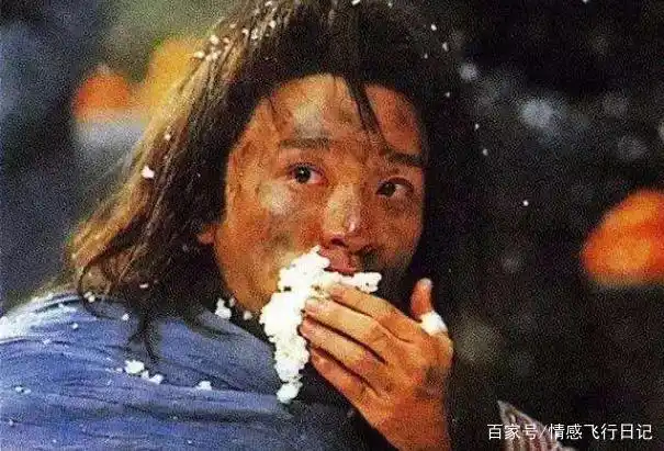 相爱7年分手,男生把问题归咎于女生嫌他穷,女生默然