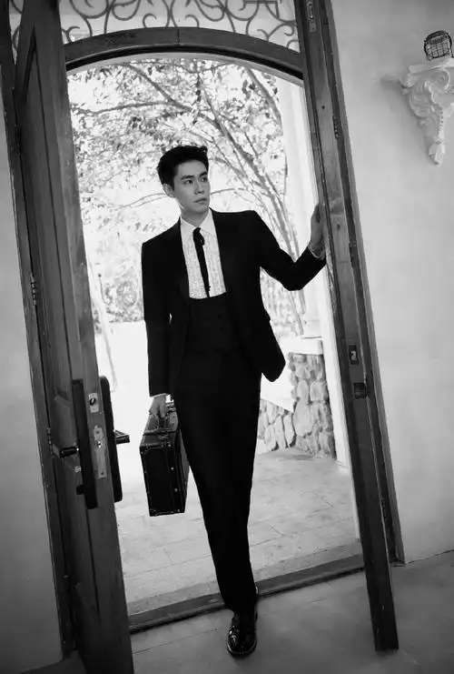 胡一天入驻上海杜莎