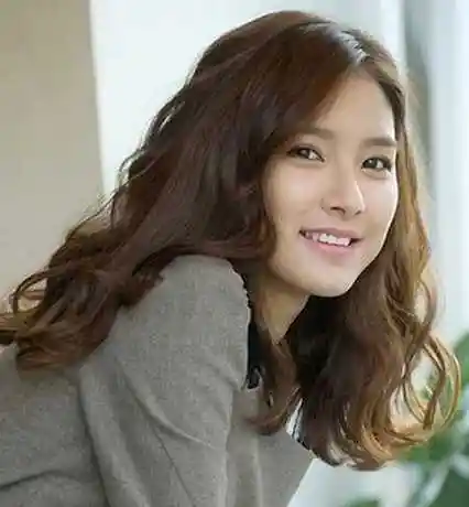 淑女甜美的韩国发型女卷中长发