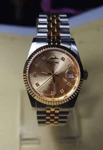 fuji富士手表 全自动机械男表 进口机芯 蓝宝石玻璃 精钢单历手表