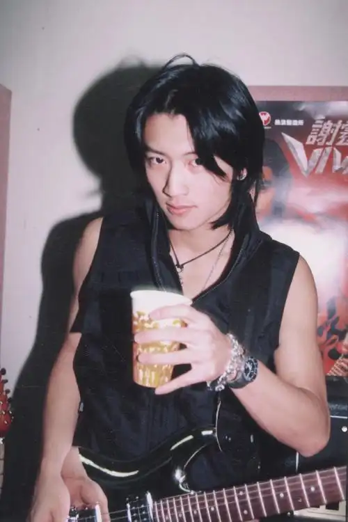 id="upjieyil2geg"><a target="