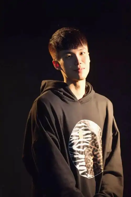 他从潮汕街头打到cuba西北神_赖益烨