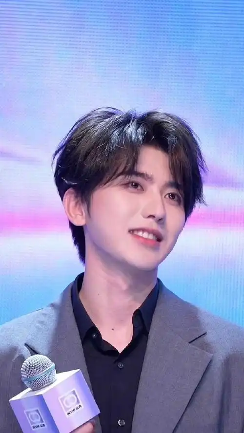 蔡徐坤##蔡徐坤ins