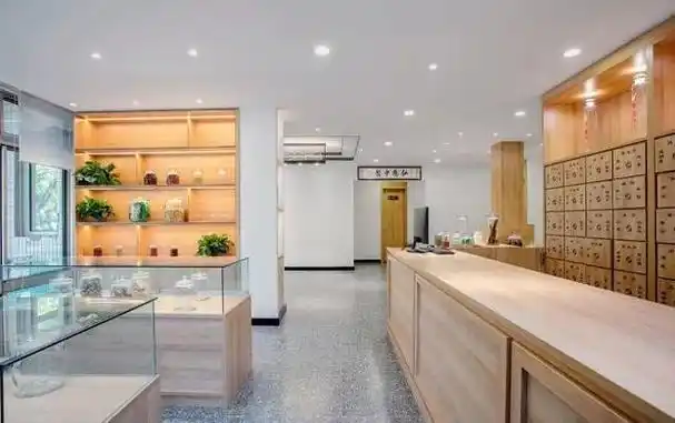 中医馆是传统中医药的重要场所,其装修风格和环境设置对于中医的传承