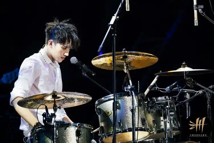 许啾啾 - 堆糖,美图壁纸兴趣社区