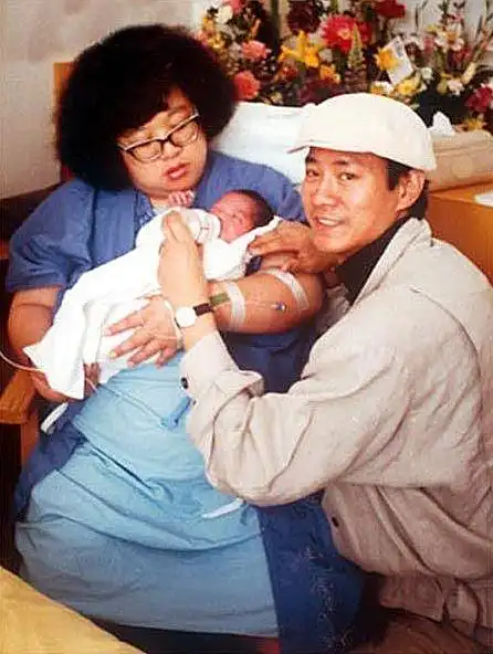 沈殿霞年轻时也很漂亮捧红丈夫却惨遭背叛留千万遗产含恨而终