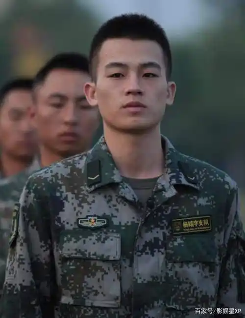 小鲜肉开始热衷演军人?欧豪"打"出百亿票房,他则被吴京盛赞