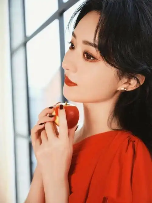 赵丽颖新剧脸怎么变这样了这次真的夸不出口