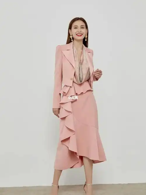 粉色西装套装07