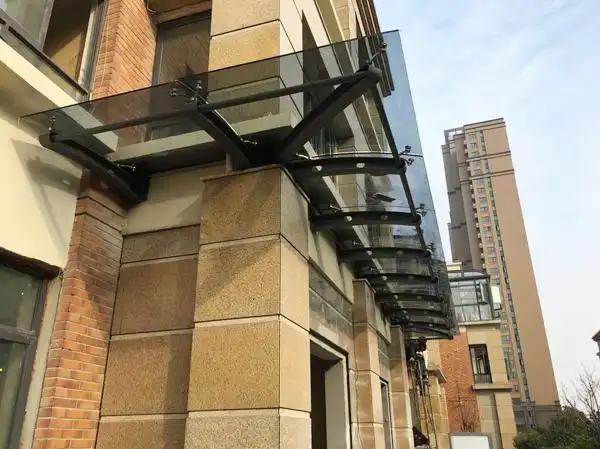 钢结构玻璃雨棚