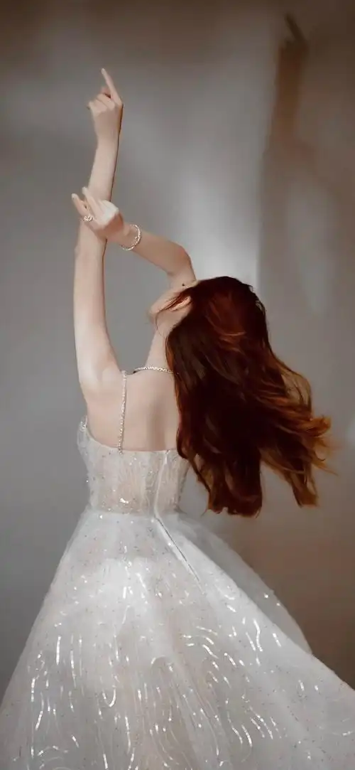 洁白的婚纱07    #迪丽热巴