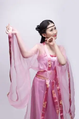 歌手刘安然刷新古风歌曲新记录 《桃花忆》获赞