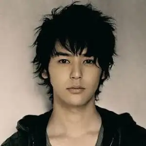 妻夫木聪身高整容和女友照片及他演过的电影