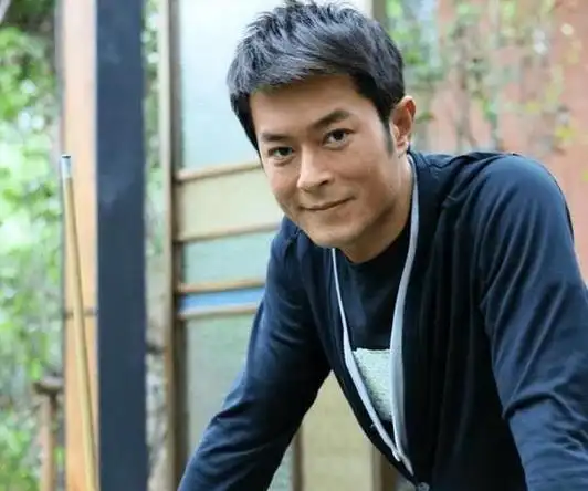 古天乐每天只吃一顿饭,饿了就喝水充饥,已坚持十多年