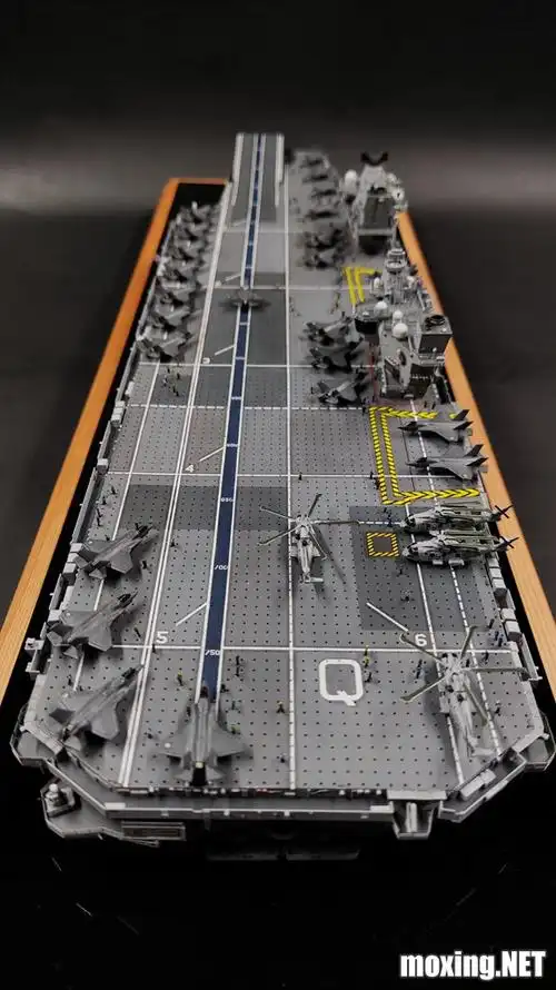 1700伊丽莎白女王号航空母舰