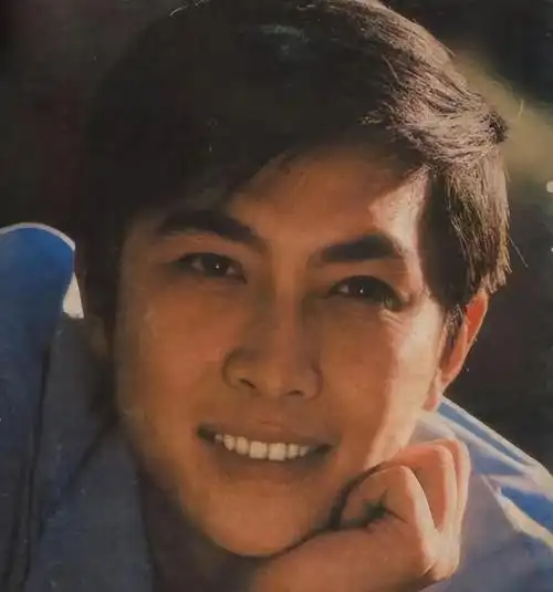 回顾一级演员唐国强妻子去世后转身娶小12岁女演员如今怎样了