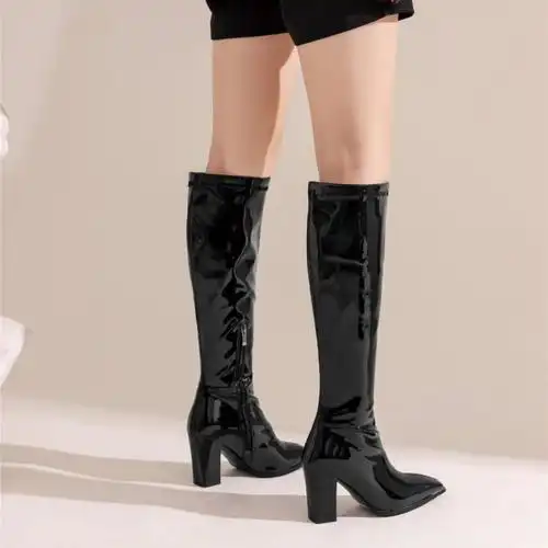 漆皮亮皮女鞋杏色红色靴子女粗跟高跟高筒骑士靴秋冬大码女靴 aj