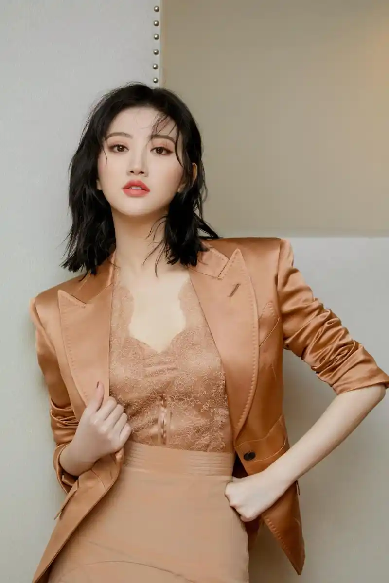 景甜 一字带高跟鞋美jio丫[爱你][爱你] 676767#景甜