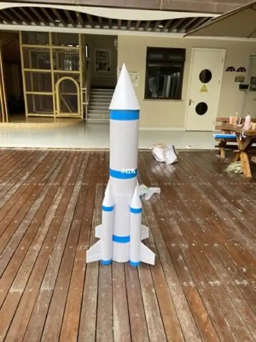幼儿园手工制作火箭纸筒海报筒厂家直销