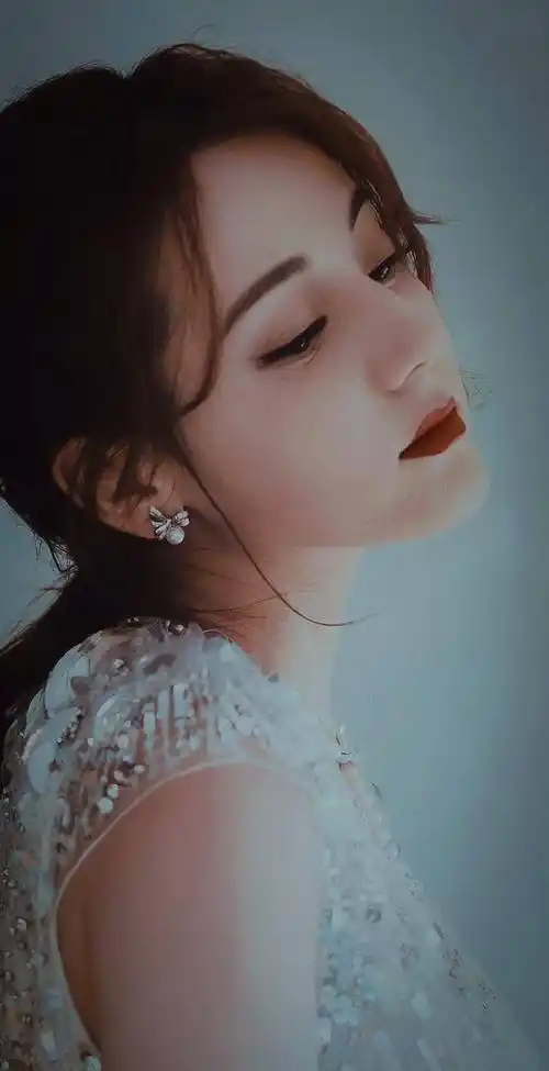 有一种惊艳,叫"迪丽热巴"! - 明星网