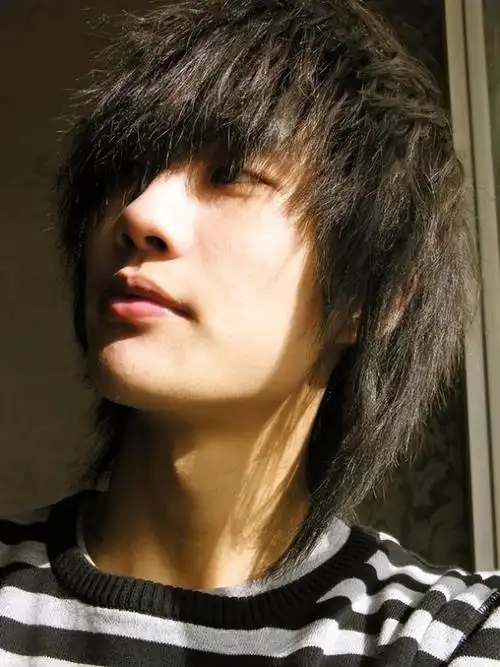 徐良作为曾与汪苏泷,许嵩齐名的人,徐良跟这两位不同的是,他彻底转