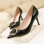 6289-19欧美风时尚简约职业ol女鞋单鞋高跟尖头性感铆钉高跟鞋女