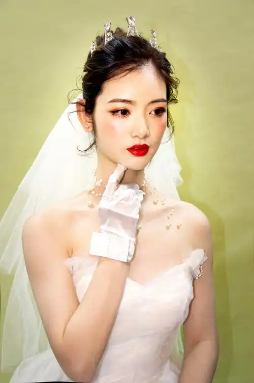 婚礼新娘定制造型