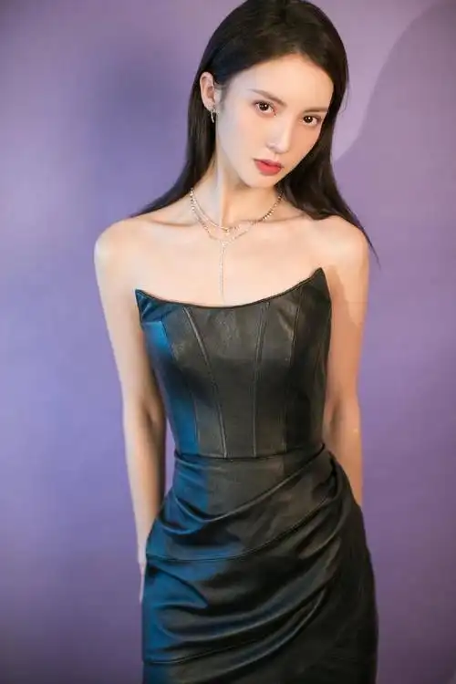 为何男生更爱吃金晨的颜?