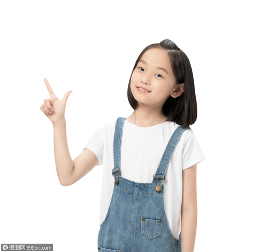小女孩比耶手势微笑活力