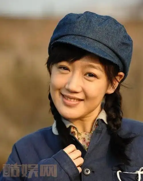 薛佳凝片场照