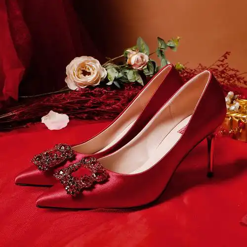 rv婚鞋秀禾婚纱两穿女红色细跟高跟鞋缎面主婚纱新娘鞋敬酒礼服鞋