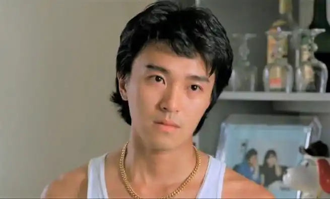 林允晒周星驰年轻时旧照