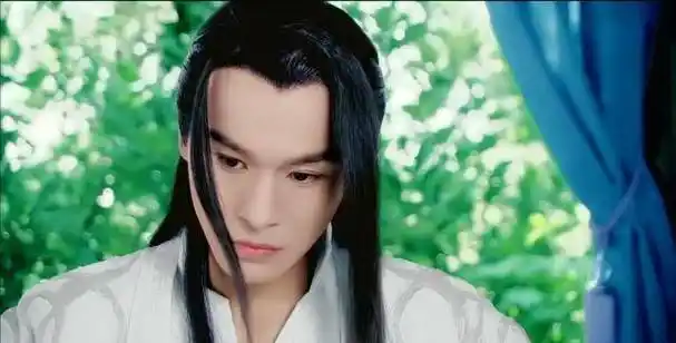 乔振宇与王丽坤8年无果,后闪婚小8岁娇妻,现在儿子比爸爸还帅_舞蹈