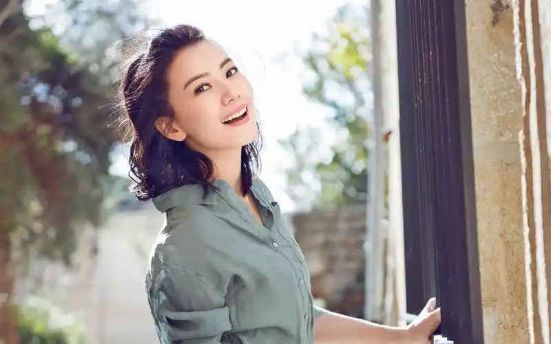 女神高圆圆唯美写真图片桌面壁纸高清大图预览1920x1200_大陆明星下载