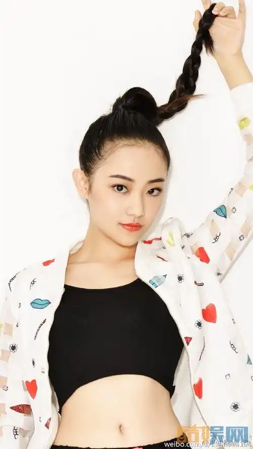 吴佳怡杂志写真