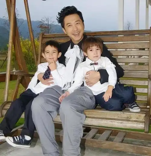 庾澄庆:儿子是知名歌手,如今62岁的我不敢老去,还要照顾老母亲|张嘉欣