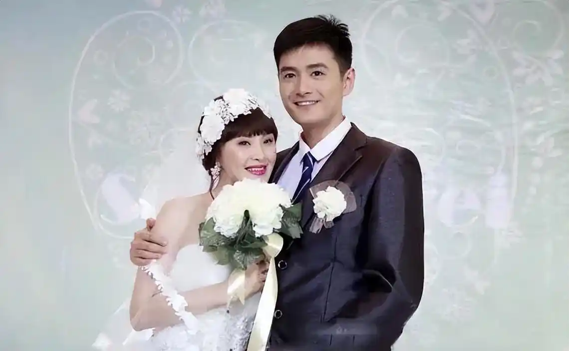 王雨:老婆倒追五年才得手 王媛可,出生于山东烟台的一个朴素工人之家