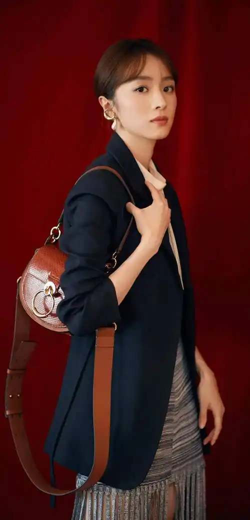 新生代小花胡冰卿高清壁纸写真图集,如花似玉,绝代佳人_胡冰卿_高清