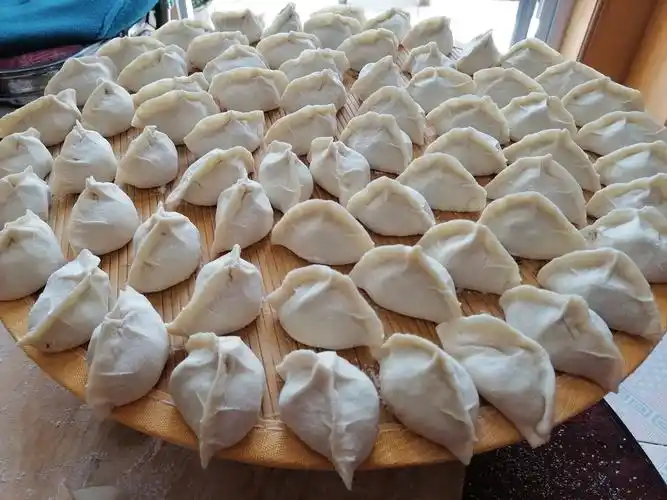 包饺子