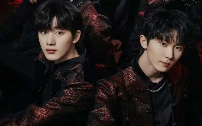 祺鑫#听说了吗,新舞台哪吒啊,丁程鑫马嘉祺又合唱了,可好听了呢_吡è