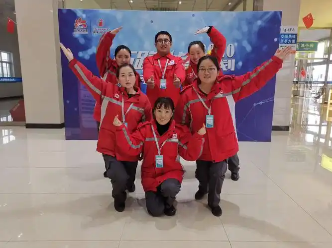 四小组队形展示