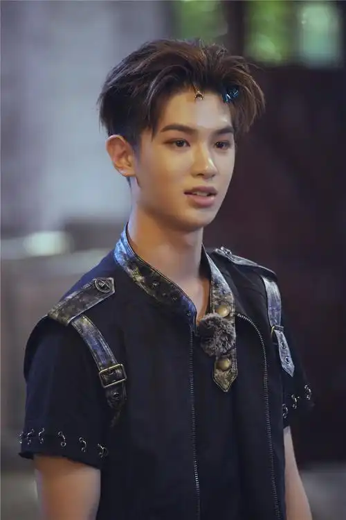 勇敢的世界黄明昊开启搞怪模式与众人花式互怼