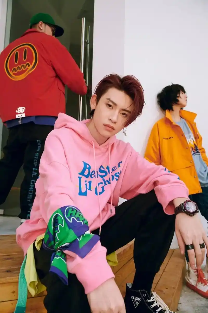 鬼哥联名秋装太赞了,鬼哥也超帅#小鬼代言beaster #b - 抖音