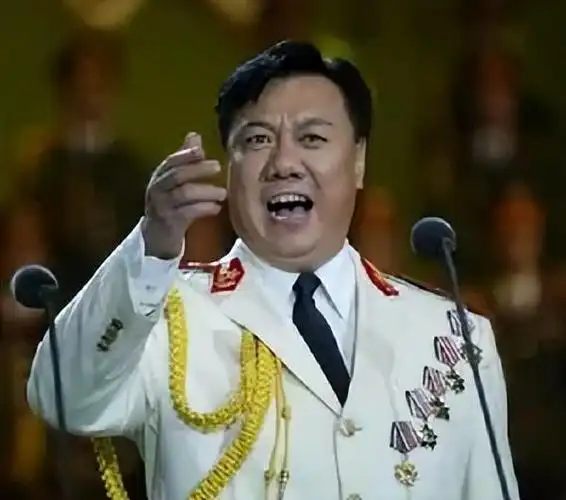刘斌作为一名军旅歌唱家,由他谱写演唱的《咱当兵的人》,不知鼓舞了