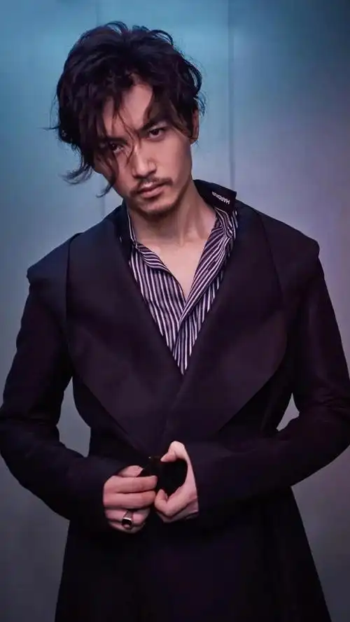 帅哥系列壁纸,第20期,我们为大家带来的是陈晓的专属壁纸.